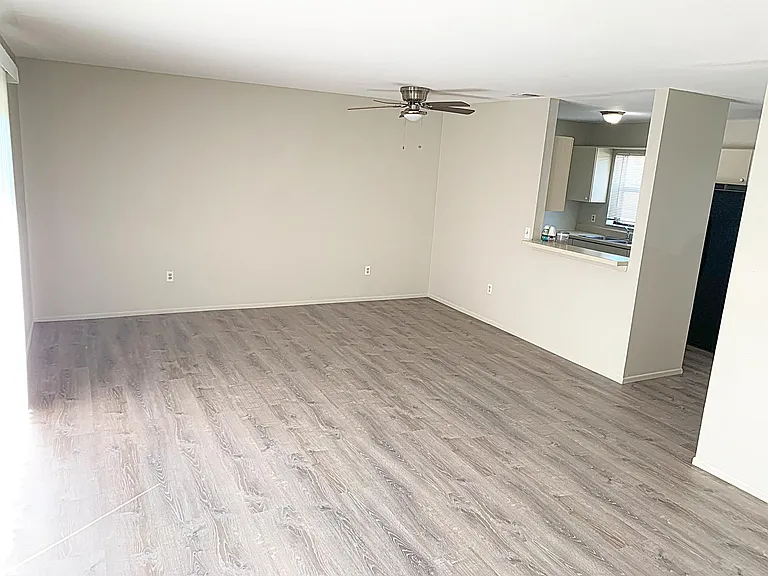 7524 Wexford St — Photo 5