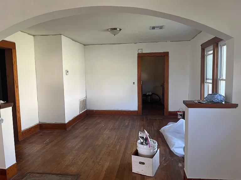 Adjoining dining room (painting in progress)