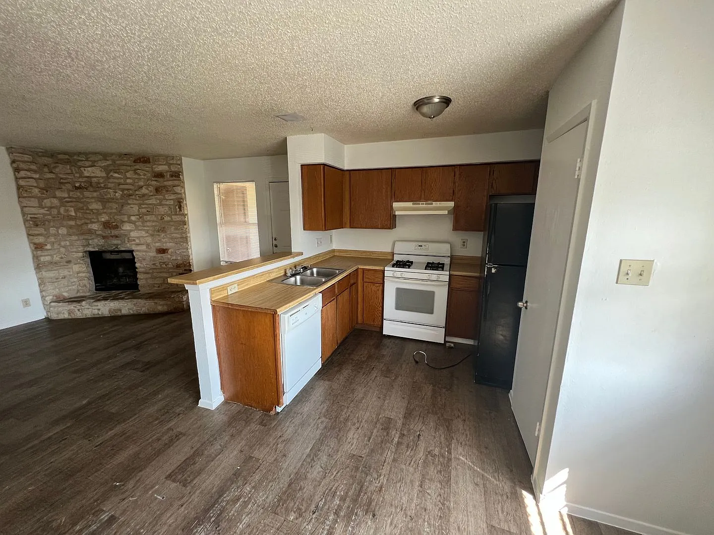 2307 Rachael Court — Photo 3