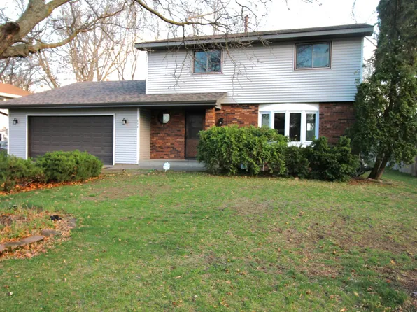 620 115th Ave NE, Blaine, MN 55434