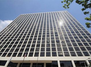 4343 N Clarendon Ave APT 2603, Chicago, IL 60613
