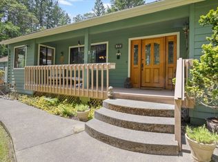 198 Rossier Ln, Grants Pass, OR 97527