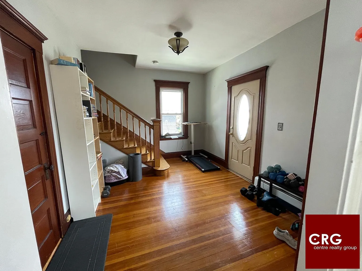 4 bed, 1.0 bath, 2050 sqft, $3,600 — Photo 2