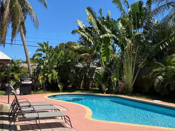 2539 Thomas St, Hollywood, FL 33020