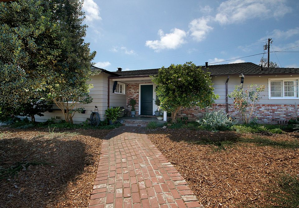 353 Moore St Santa Cruz CA 95060 Zillow