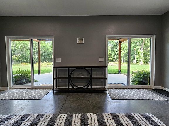 5th image of 8135 ROBIN ROAD