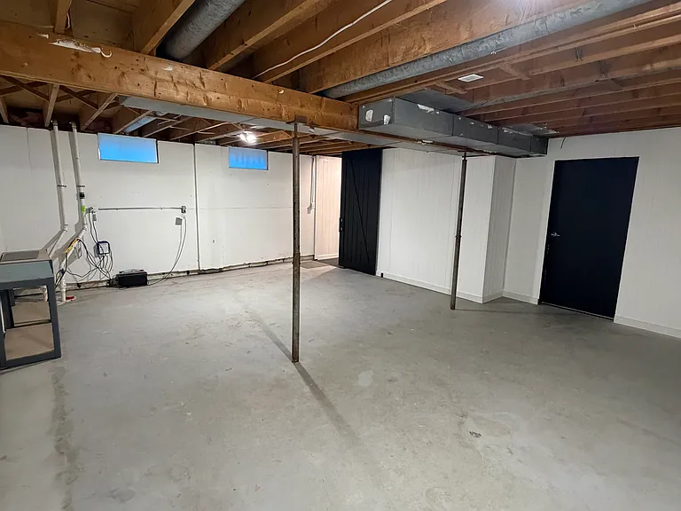 8901 M 72 E — Photo 20