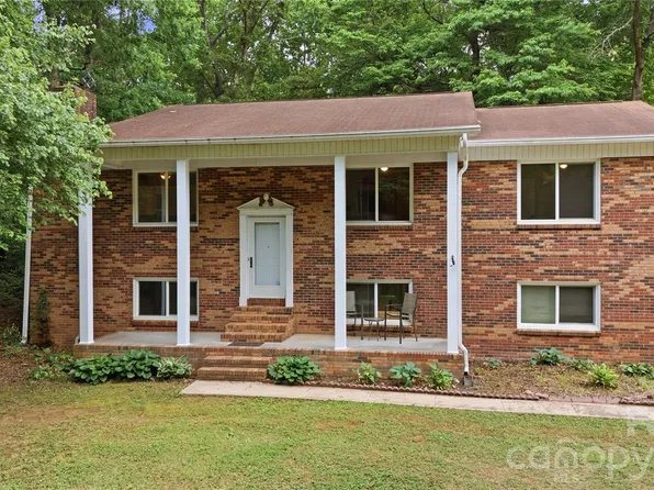 1959 Rock Springs Cir, Denver, NC 28037