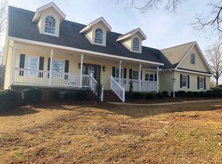 109 Leta Ln, Valley, AL 36854