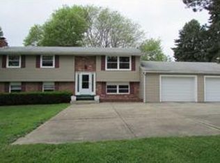 118 Century Farm Rd, Clinton, PA 15026