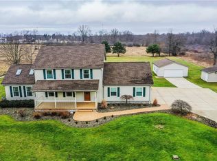 7033 Drake Stateline Rd NE, Burghill, OH 44404