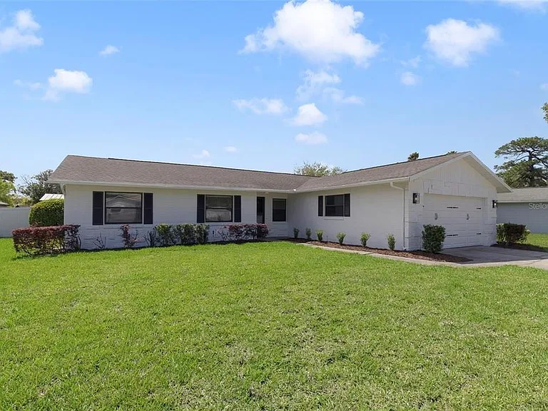 5418 Ardmore Dr — Photo 2
