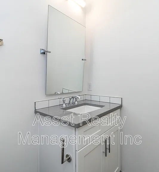 1120 Franck St #206 — Photo 25