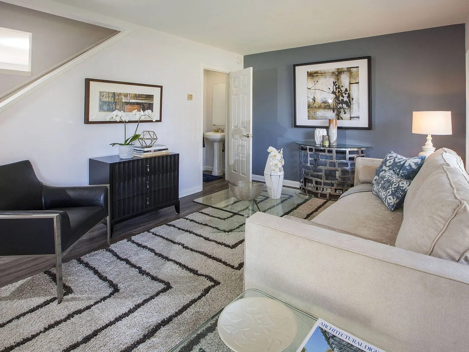 Marine View — Photo 1