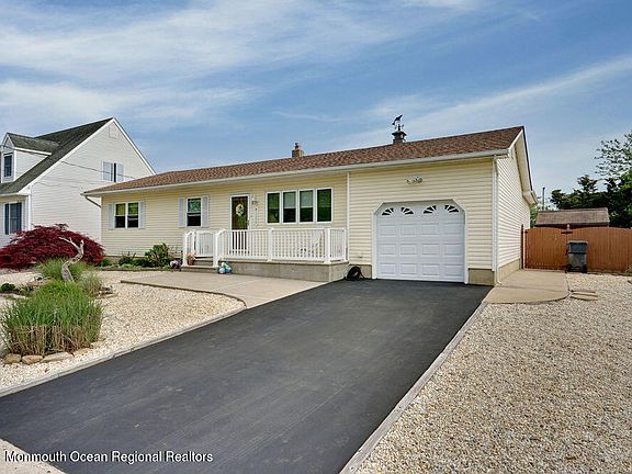 2nd image of 1299 Linda Dr