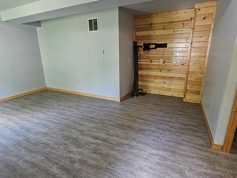 W7489 Cedar St — Photo 6
