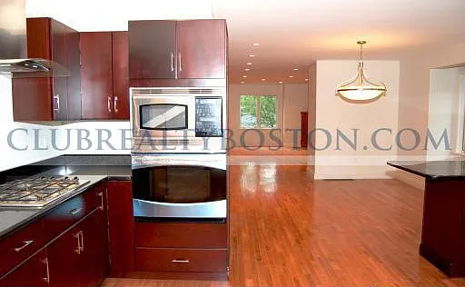 195 Forest St — Photo 14