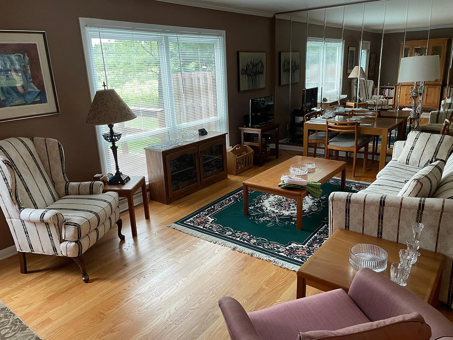 3 bed, 1.5 bath, 1656 sqft, $2,150 — Photo 2