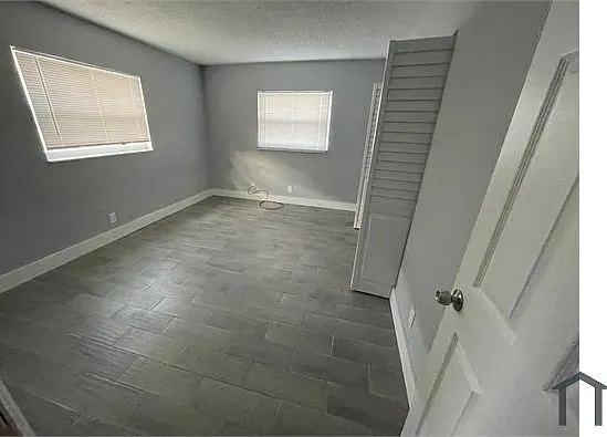 2 bed, 950 sqft, $2,475 — Photo 3