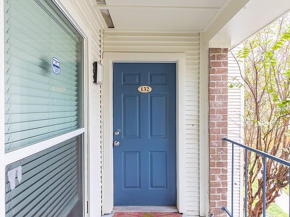 2nd image of 3900 Woodchase Dr APT 132