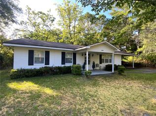 1413 James St, Waycross, GA 31501