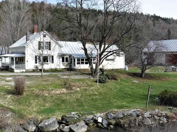 12 Harts Rd, Topsham, VT 05076
