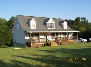 389 Long Branch Ct, Gretna, VA 24557