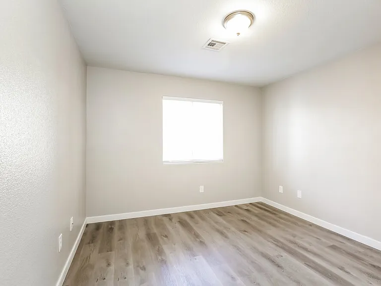 3565 Scottsbluff St — Photo 11