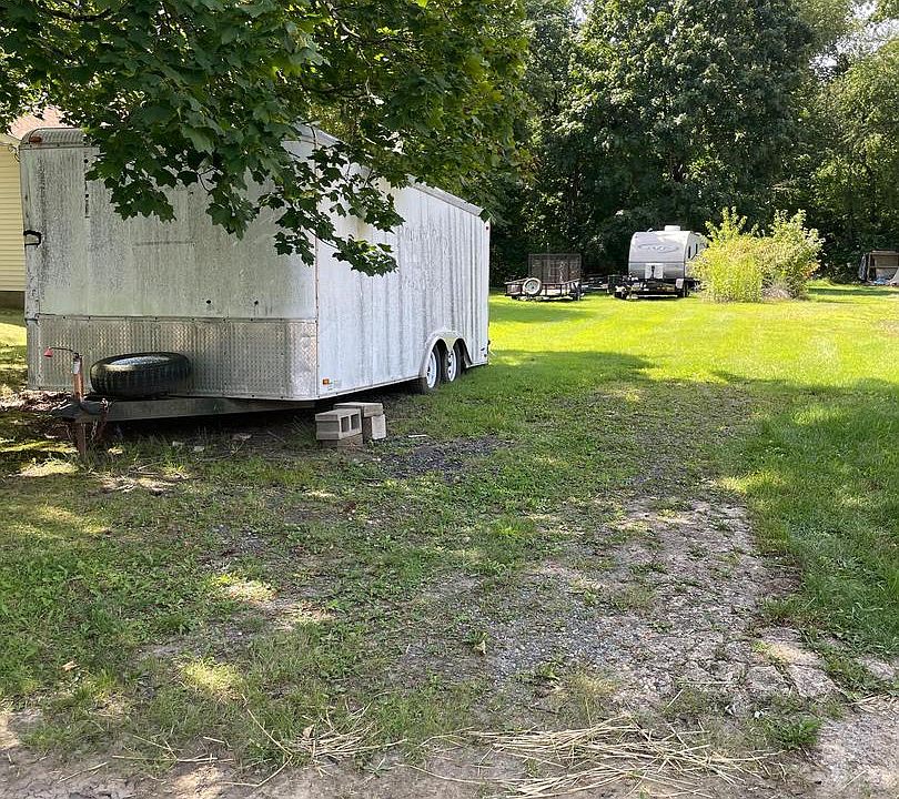 2nd image of 21 Wilson Ave
