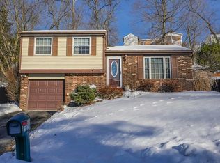 307 Tionesta Dr, New Kensington, PA 15068