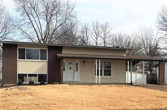 1st image of 645 Sherwood Dr
