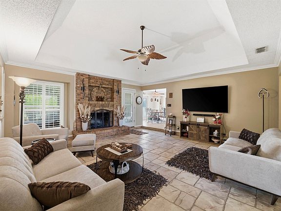 5th image of 317 Ryan Ave