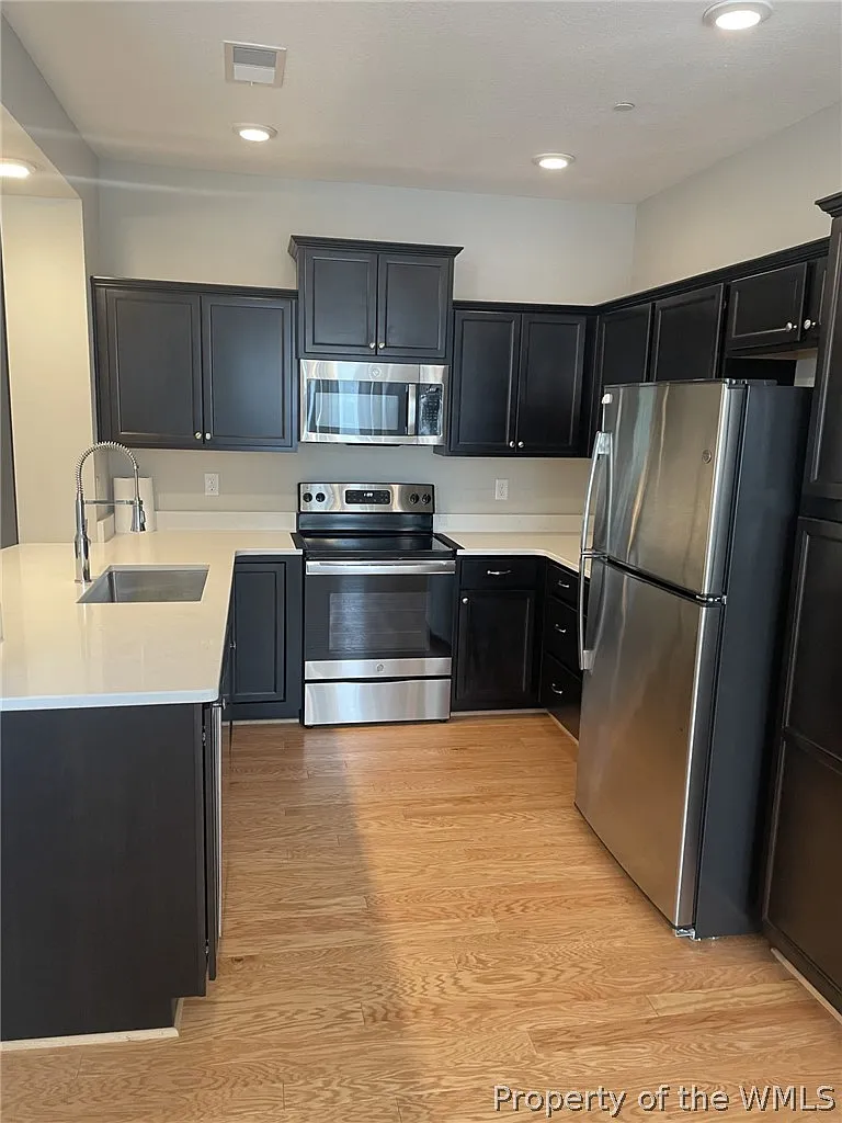 Building Photo - 1201 Kings Land Ct