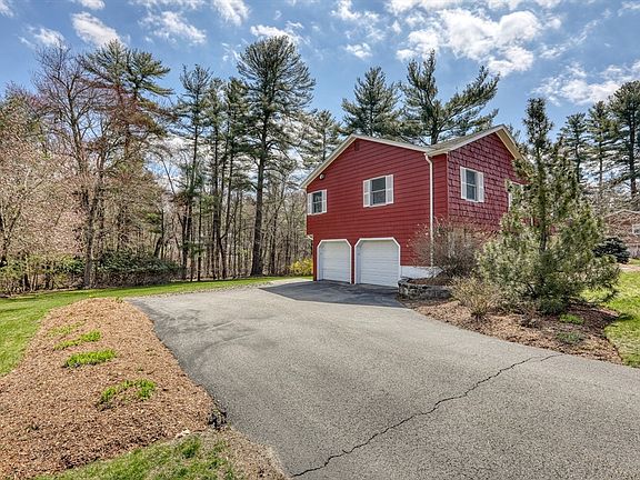 4th image of 25 Shady Hill Dr