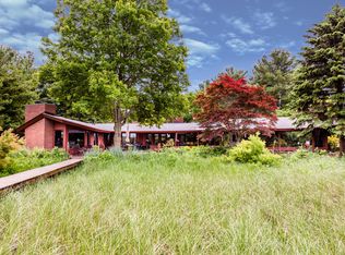 360 Ridgeway St, Saint Joseph, MI 49085