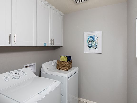 Roomy laundry