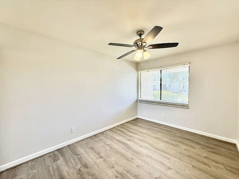 34071 Denise Way — Photo 21