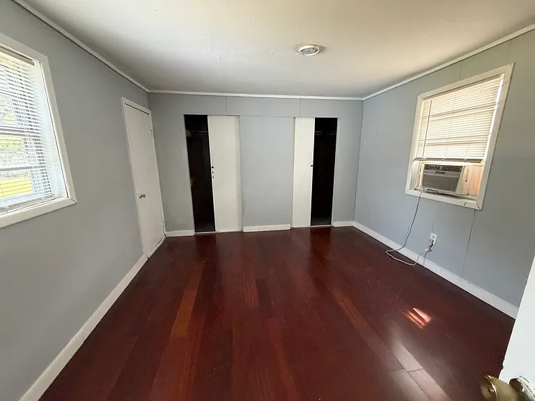 4711 Mitchell Dr — Photo 4