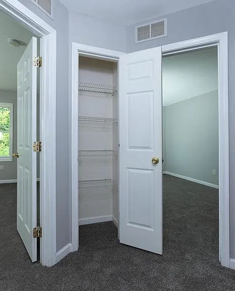 1041 Oberlin Rd — Photo 31