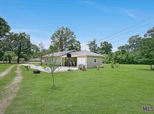 30678 Old River Rd, Denham Springs, LA 70726