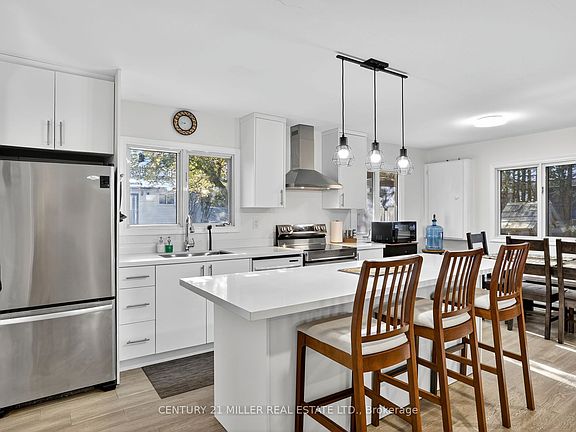 5th image of 733 Marble Point Rd