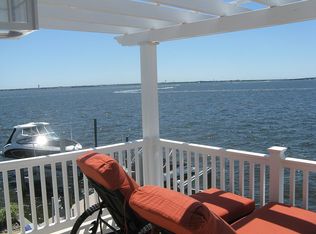 4 Sandy Ln, Toms River, NJ 08753