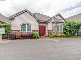 2010 Lake Shore Dr, Eugene, OR 97408