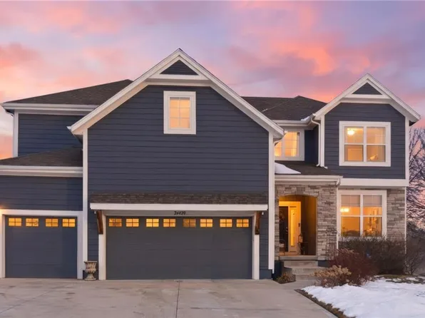 24420 W 58th St, Shawnee, KS 66226