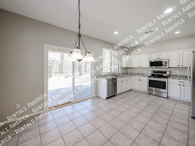 16926 W Nottingham Way — Photo 22