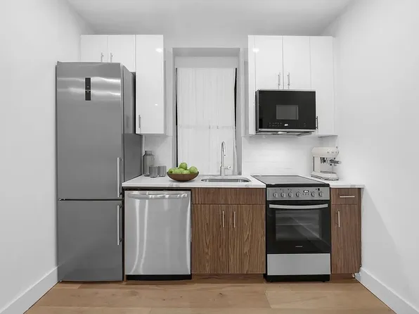 27 Saint Marks Place image 4 of 14