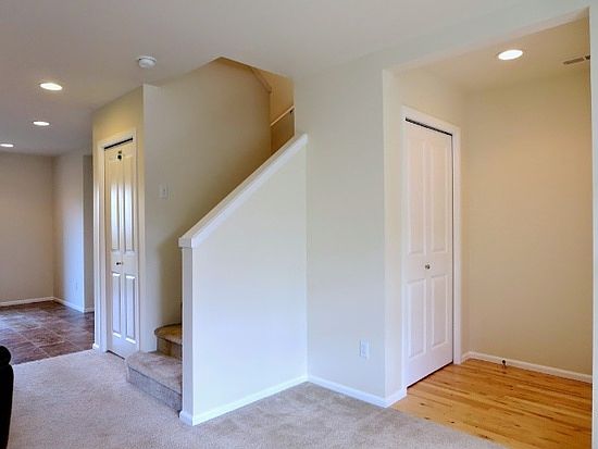 3rd image of 6935 Fresco Dr SE