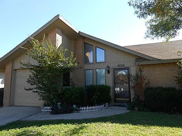 1st image of 8065 Bonnie Cir