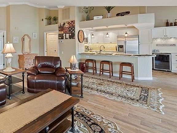 3rd image of 13936 Southampton DR #3904