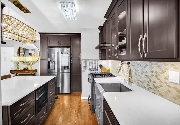 5th image of 5800 Arlington Ave APT 8W